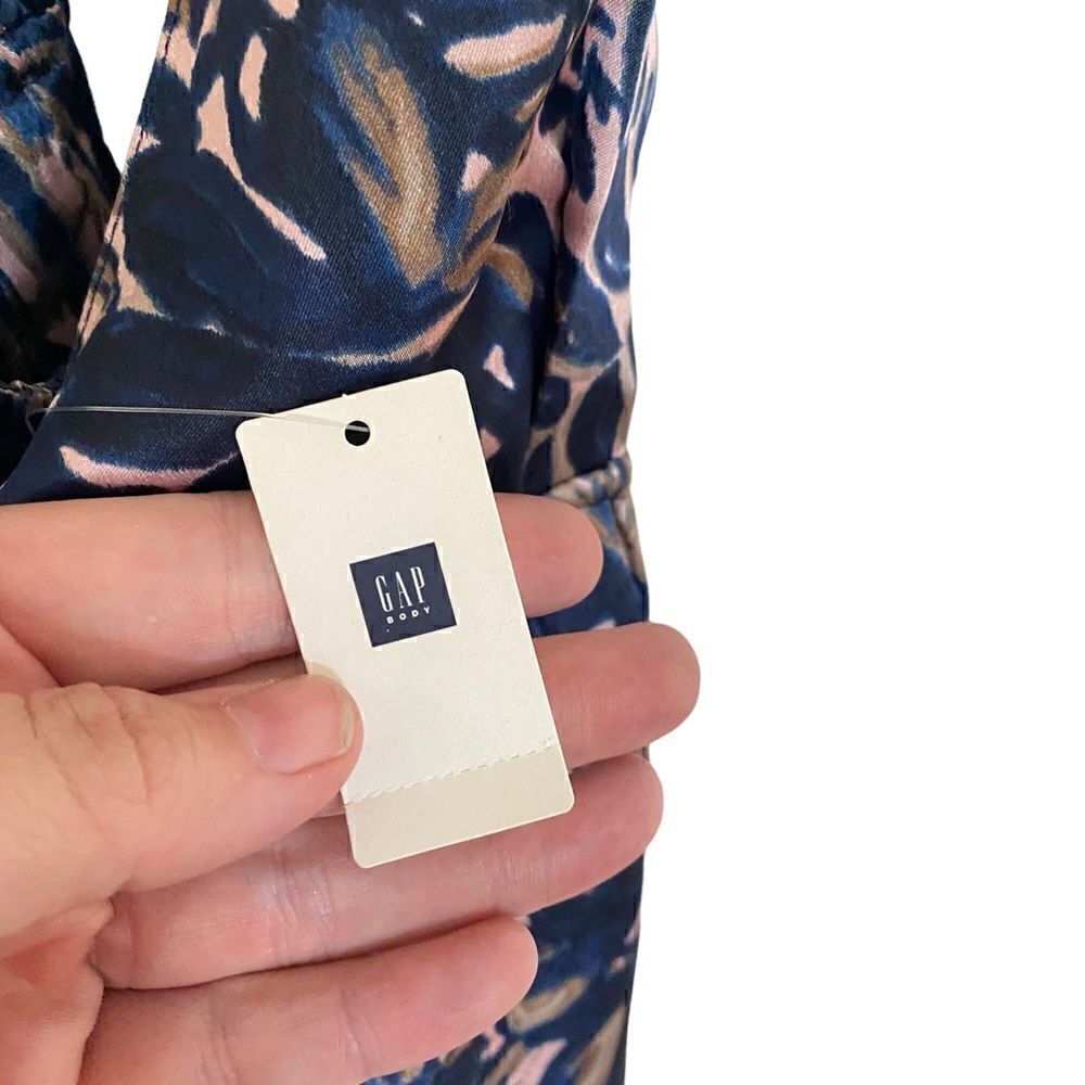 Gap body love amour NEW floral spaghetti strap camisoles medium blue pink tan - Picture 5 of 6